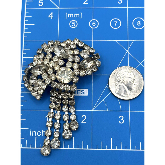 Vintage Rhinestone Brooch Clear (some Smokey) Dangles J1-3013 - Picture 7 of 12